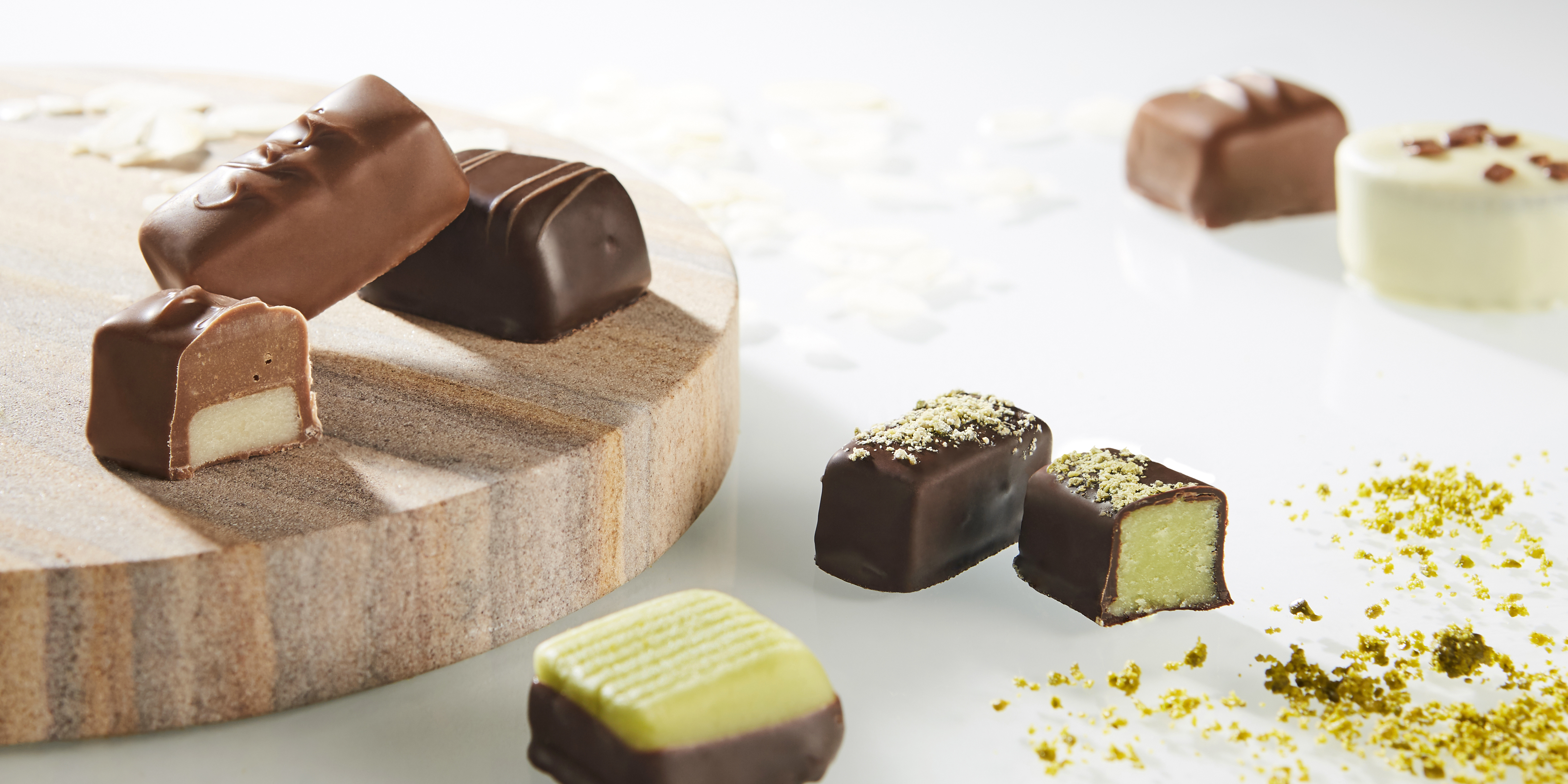 Marzipan Praline "Panaché"